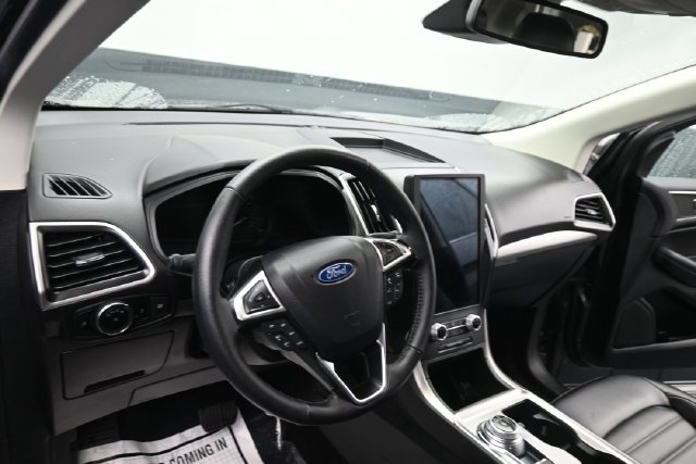 Used 2024 Ford Edge SEL AWD/4WD image 13
