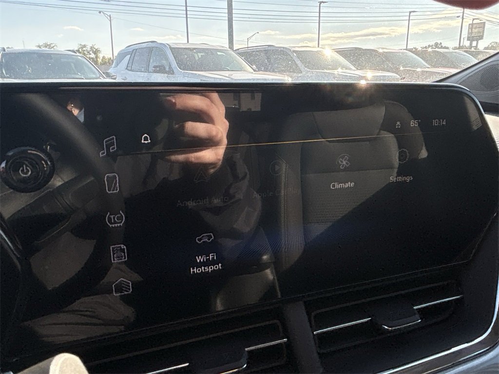 New 2026 Chevrolet Trax LT w/ Sunroof Package image 22