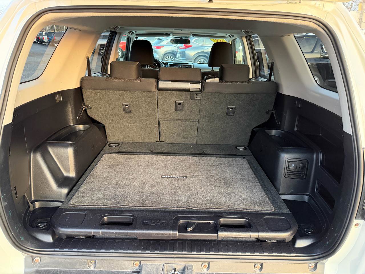 Used 2010 Toyota 4Runner SR5 image 14