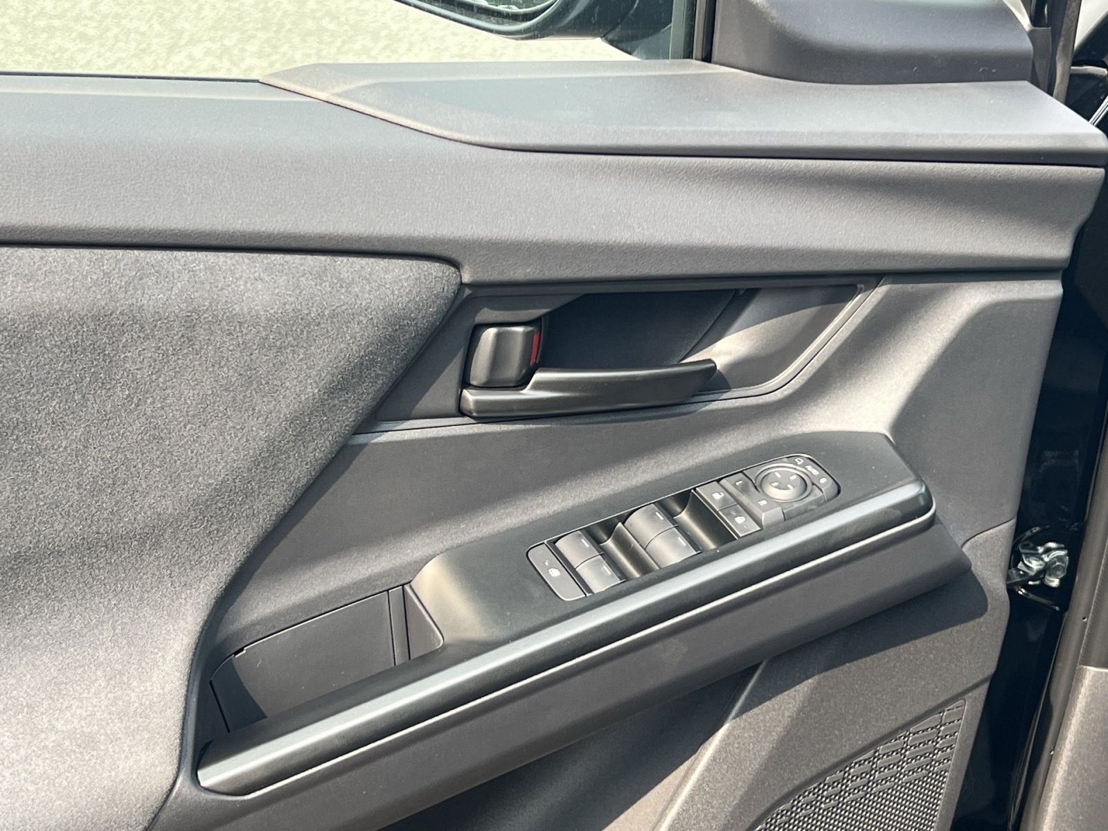 New 2026 Toyota C-HR AWD/4WD image 10