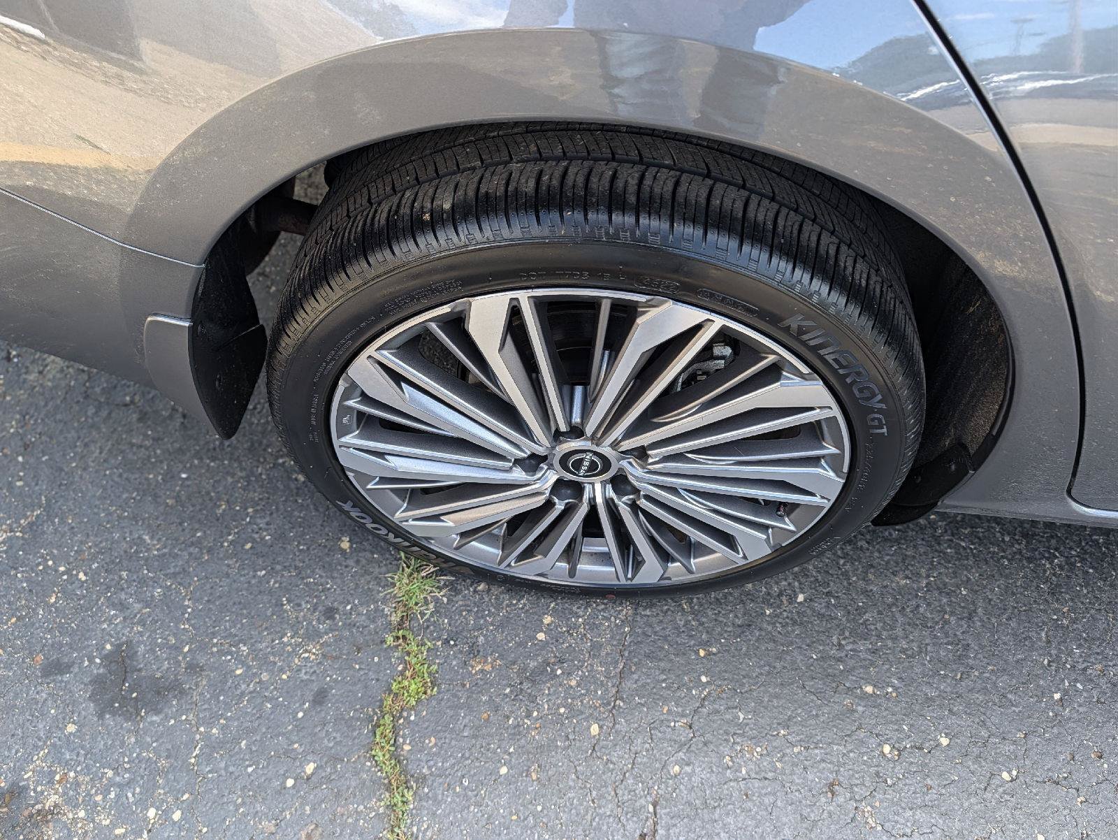 Used 2024 Nissan Altima 2.5 SL AWD/4WD image 42