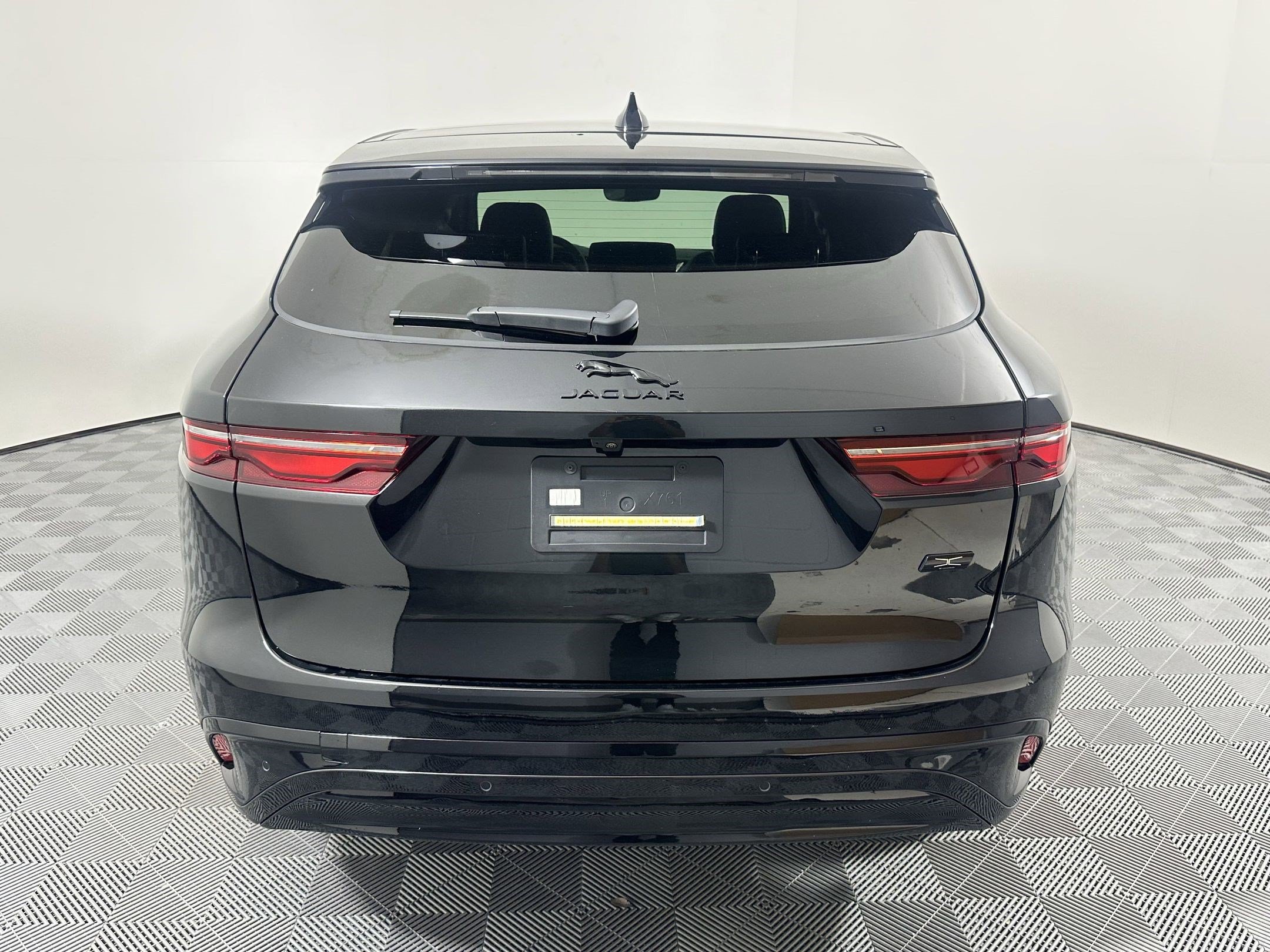 Used 2026 Jaguar F-PACE R-Dynamic S AWD/4WD image 8