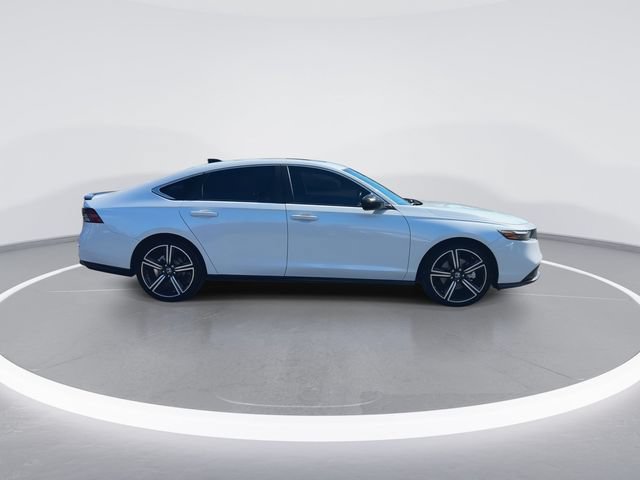 Used 2024 Honda Accord Sport image 9