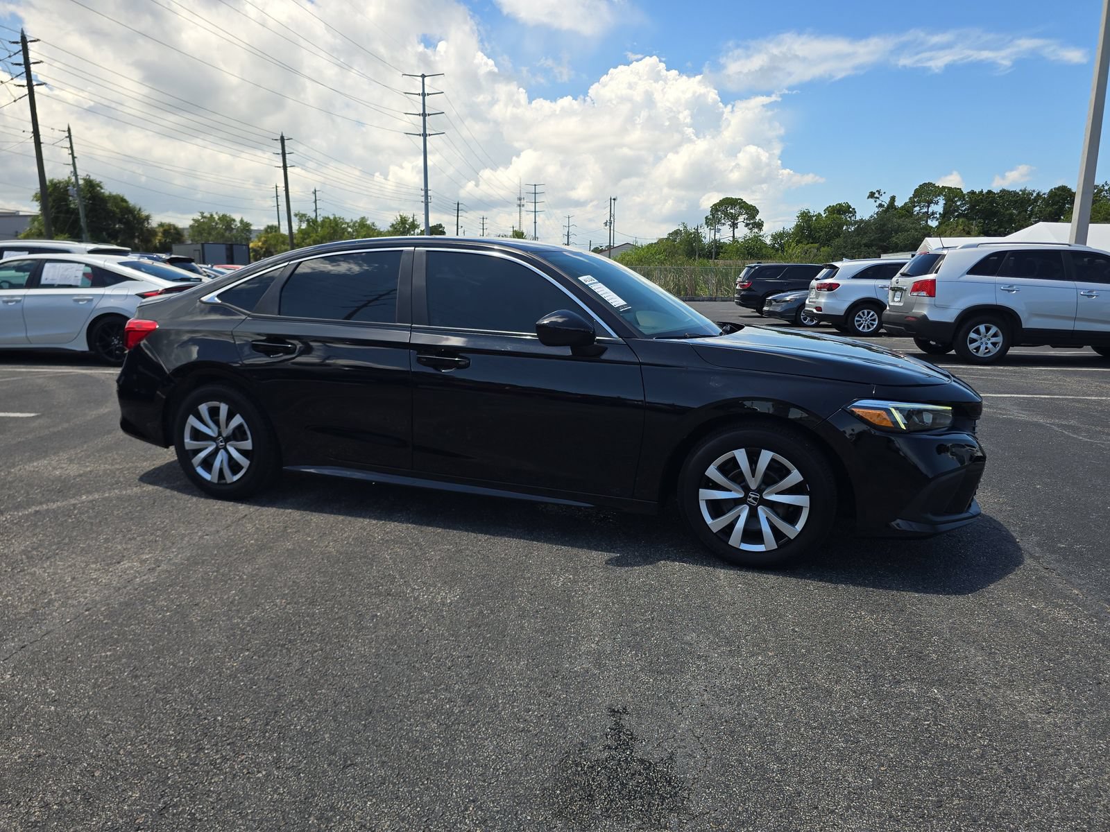 Used 2022 Honda Civic LX image 2