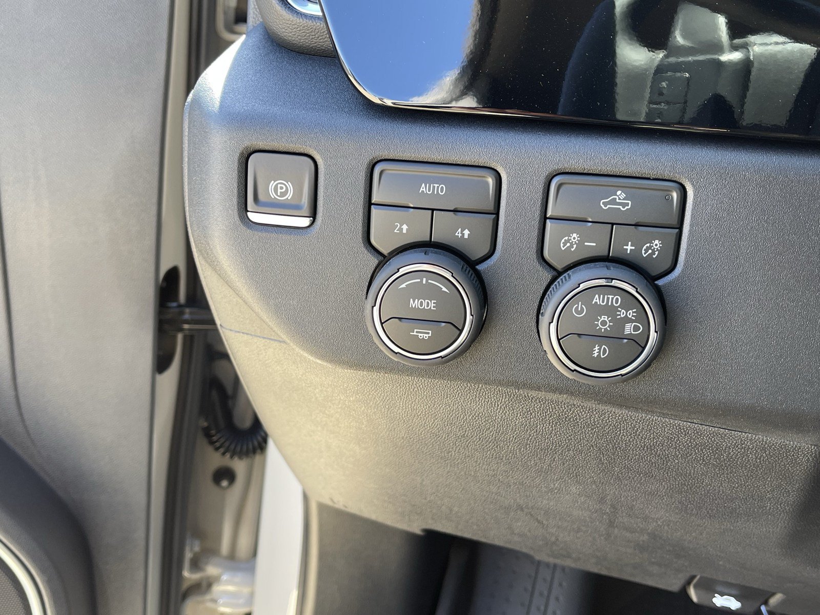New 2026 Chevrolet Silverado 1500 RST w/ Convenience Package II AWD/4WD image 24