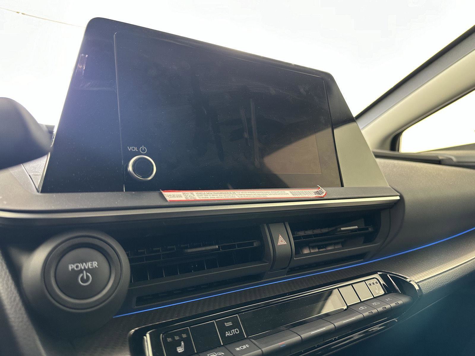 Used 2025 Toyota Prius XLE FWD image 12