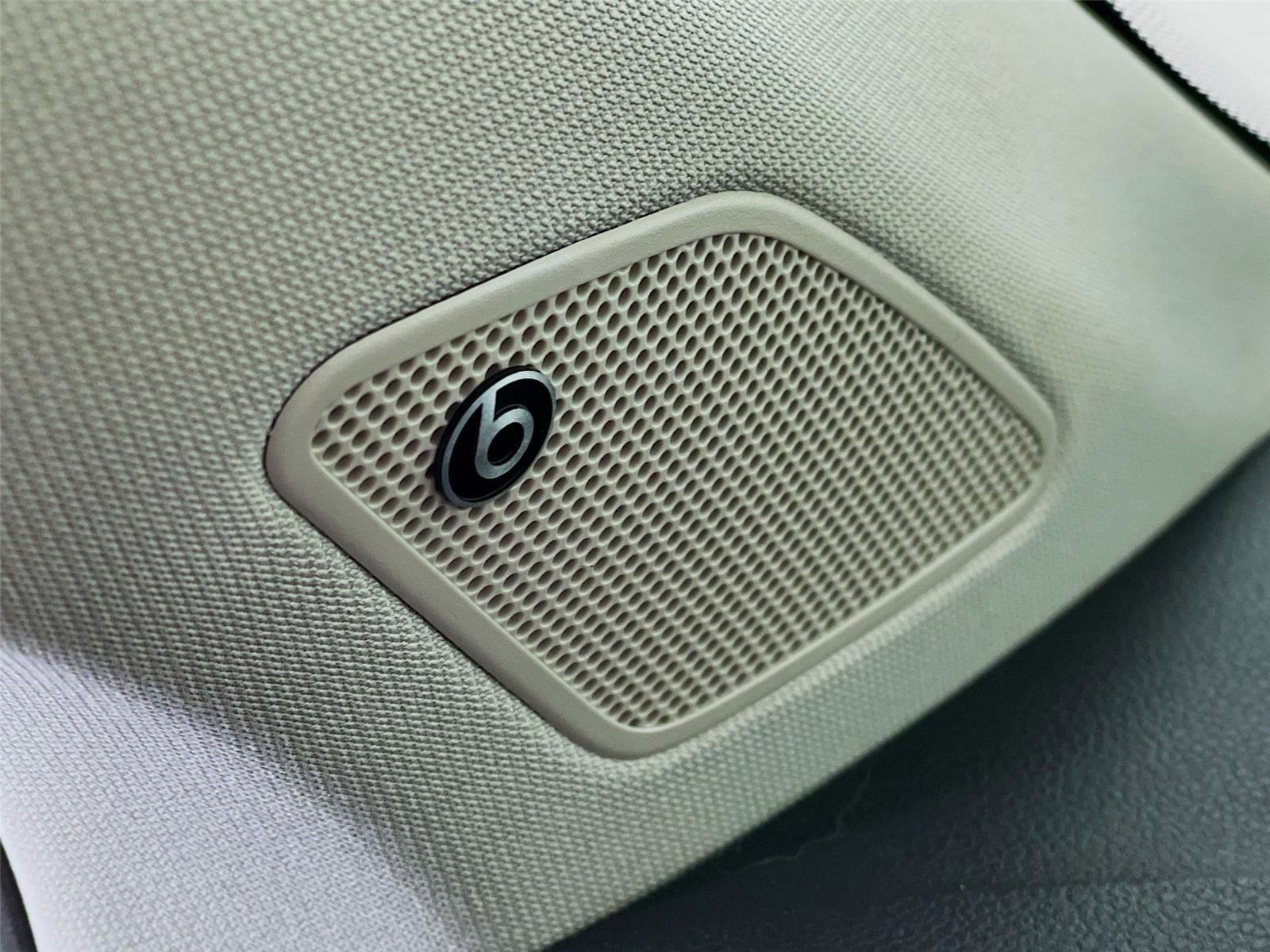 Used 2022 Volkswagen Taos SEL AWD/4WD image 23