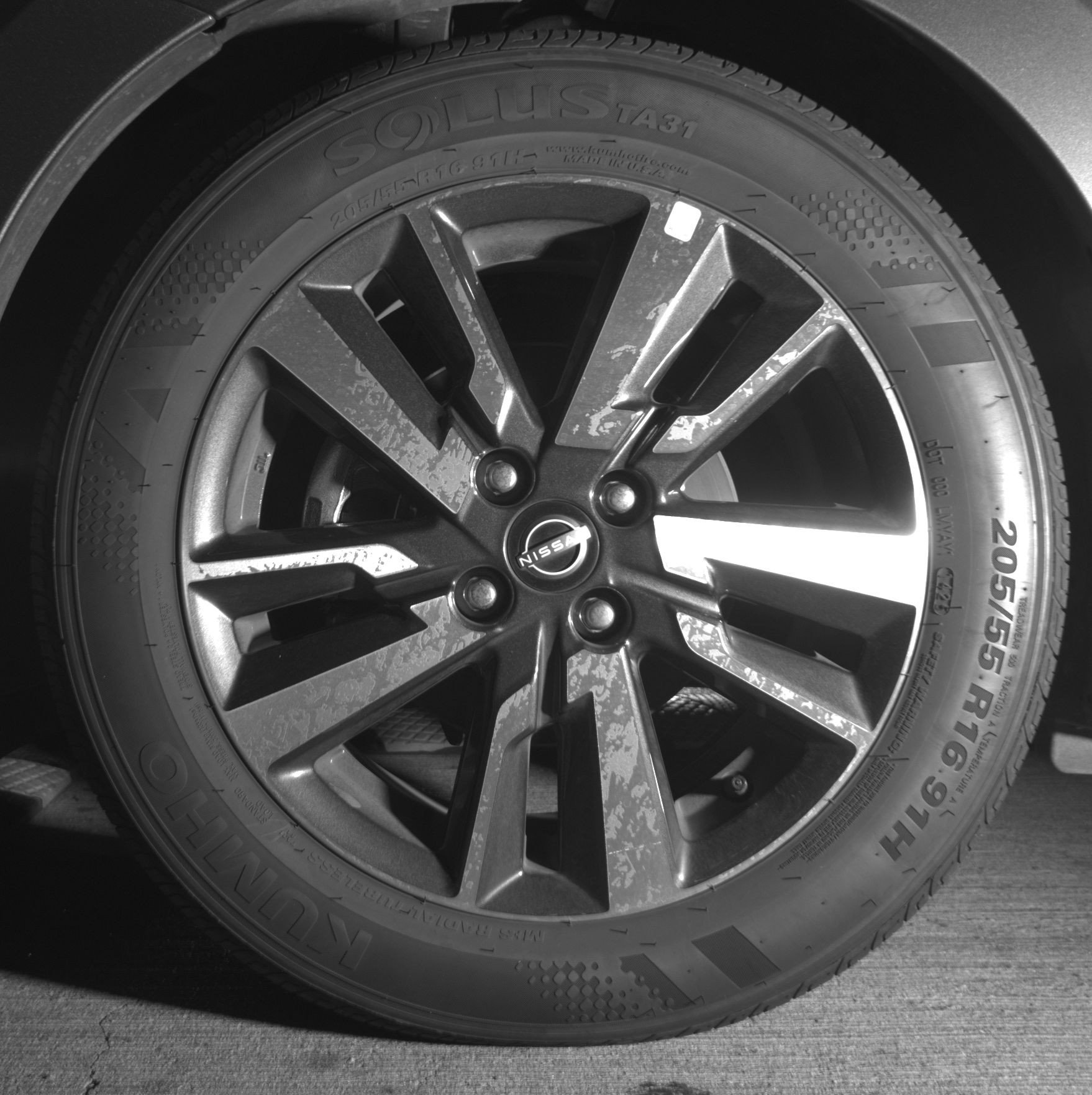 Used 2025 Nissan Versa SV image 12