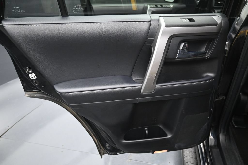 Certified 2022 Toyota 4Runner Limited AWD/4WD image 31
