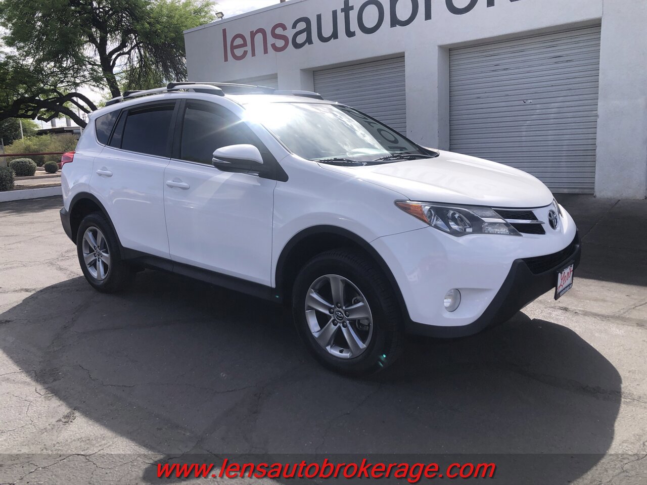 Used 2015 Toyota RAV4 XLE FWD image 2