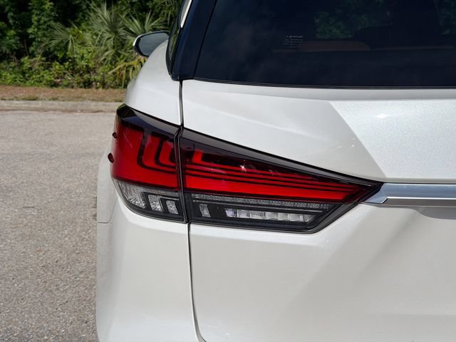Used 2022 Lexus RX 350L Luxury w/ Accessory Package (Z1) FWD image 10