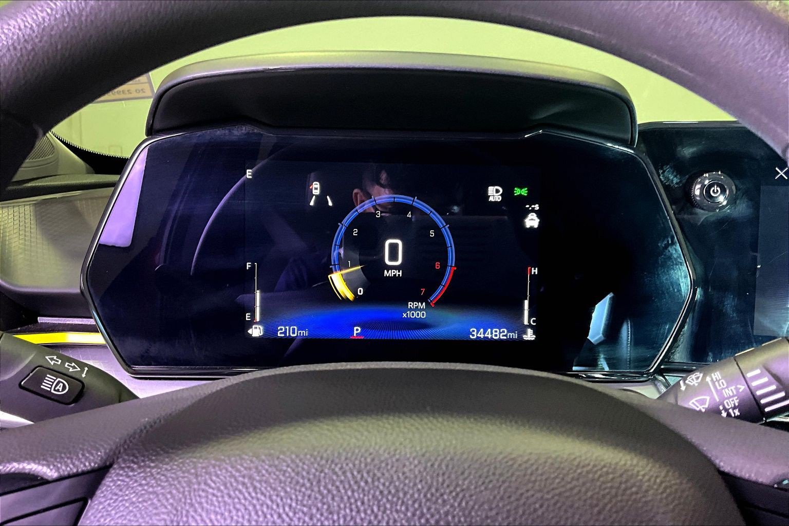 Used 2025 Chevrolet Trax LT FWD image 14