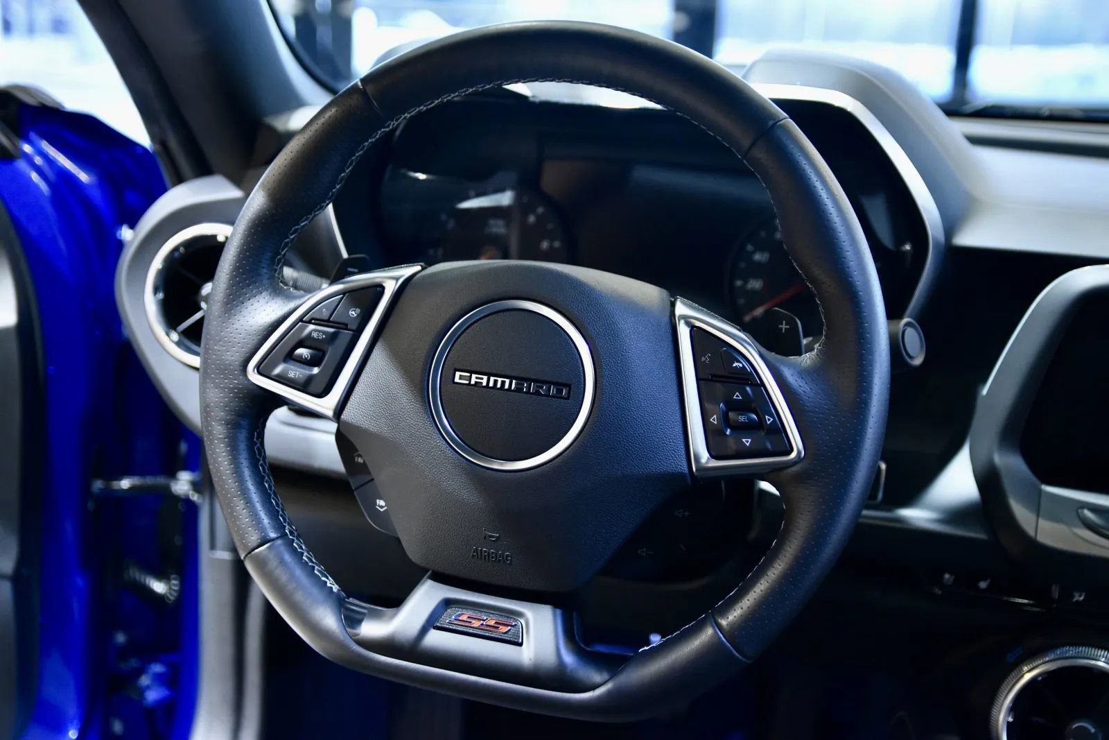Used 2018 Chevrolet Camaro SS image 23