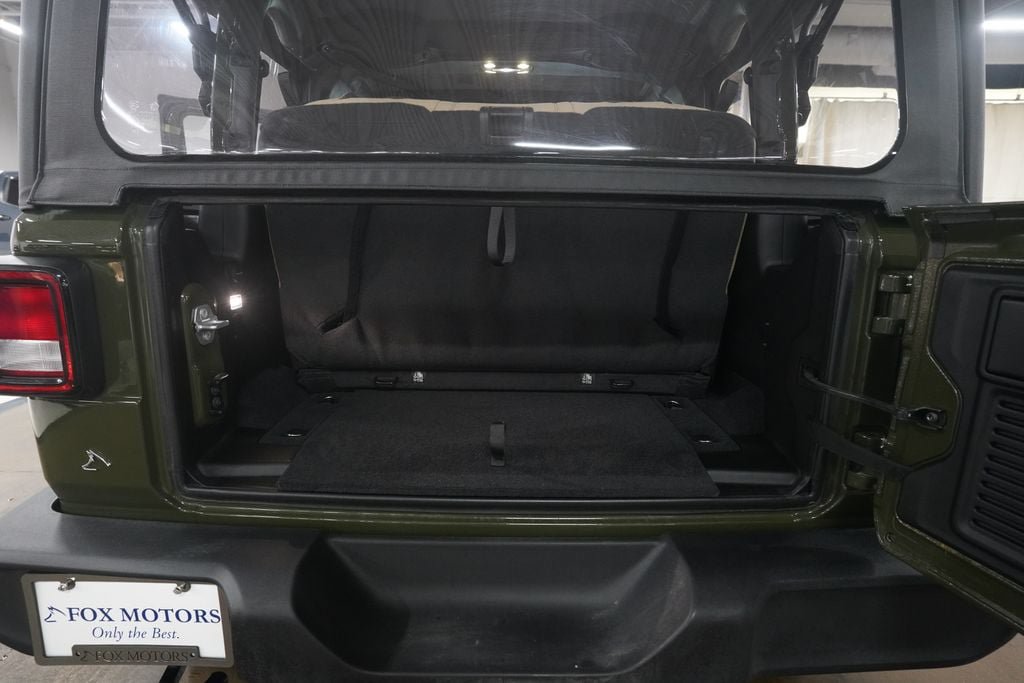 Used 2021 Jeep Wrangler Sport AWD/4WD image 10