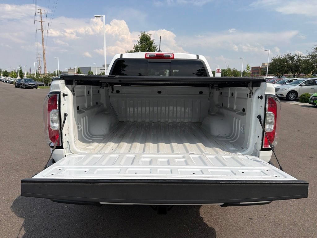 Used 2022 GMC Canyon AT4 w/ Driver Alert Package AWD/4WD image 17