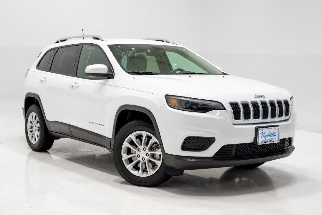 Used 2020 Jeep Cherokee Latitude w/ Cold Weather Group AWD/4WD image 8