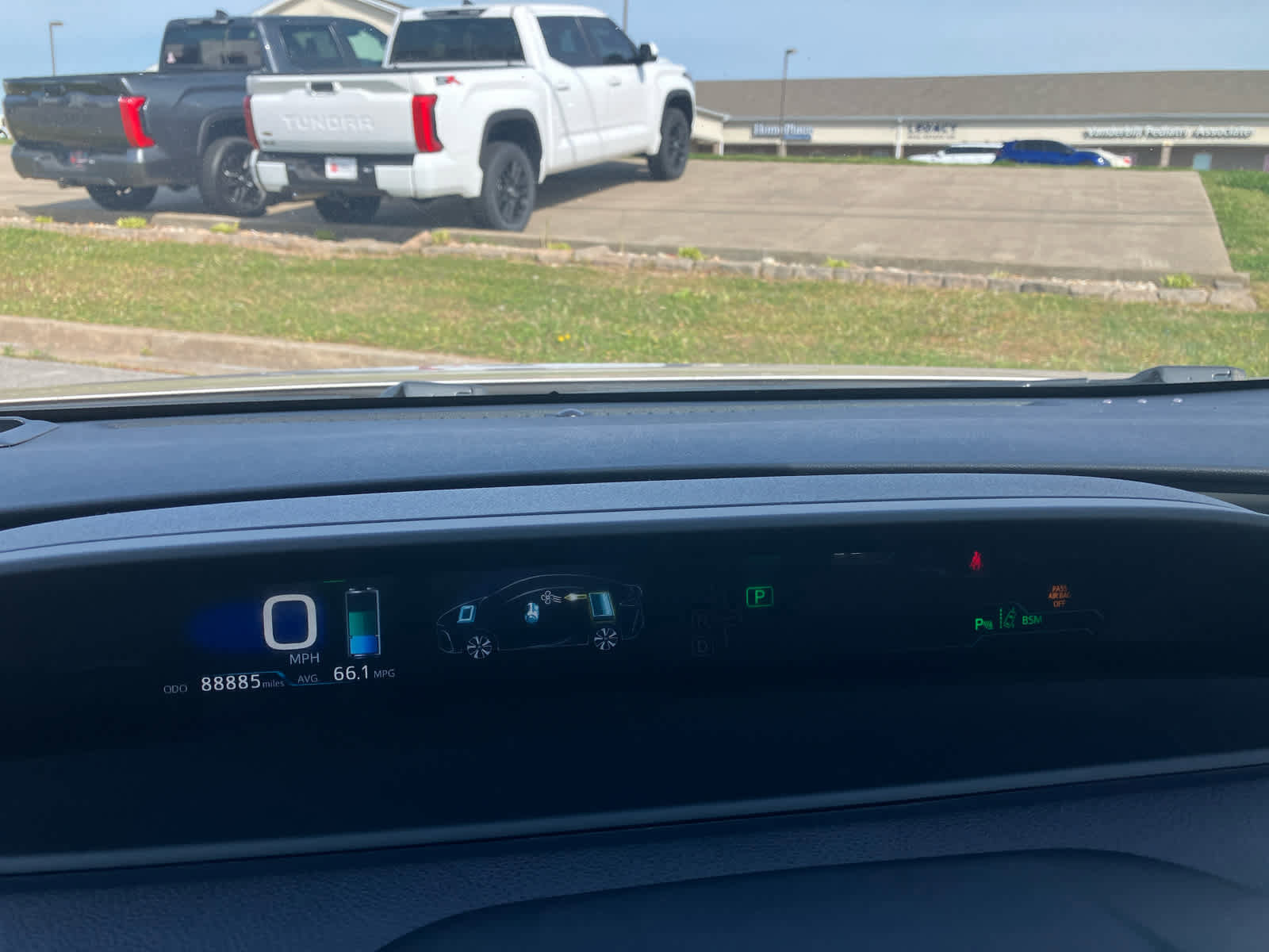 Used 2019 Toyota Prius Prime Advanced FWD image 15