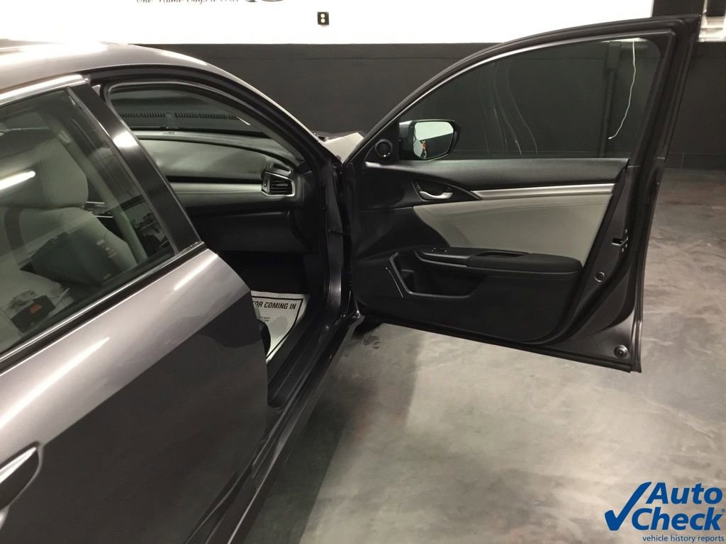 Used 2018 Honda Civic EX image 38