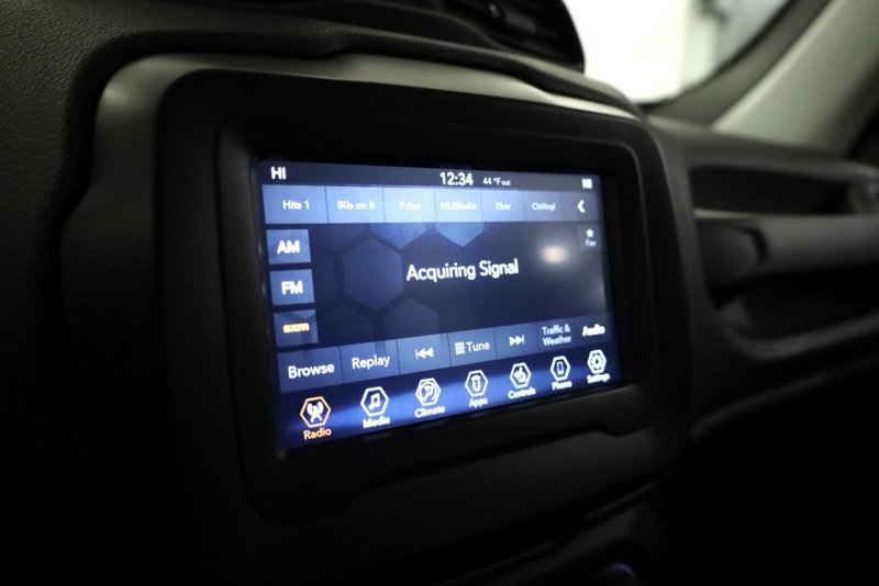 Used 2020 Jeep Renegade Limited image 16