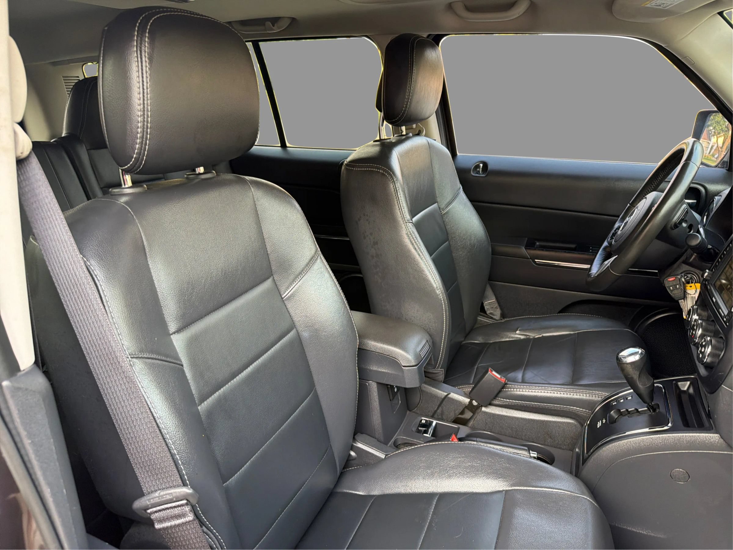 Used 2014 Jeep Patriot Limited w/ Sun/Sound Group AWD/4WD image 26