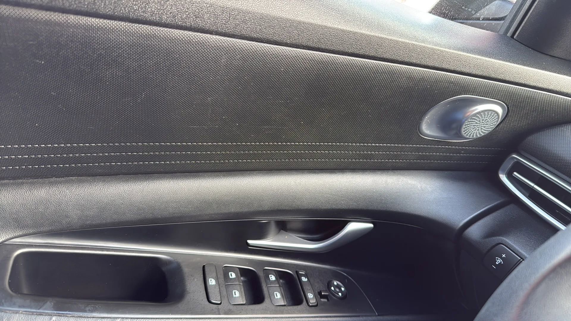 Used 2021 Hyundai Elantra SE image 22