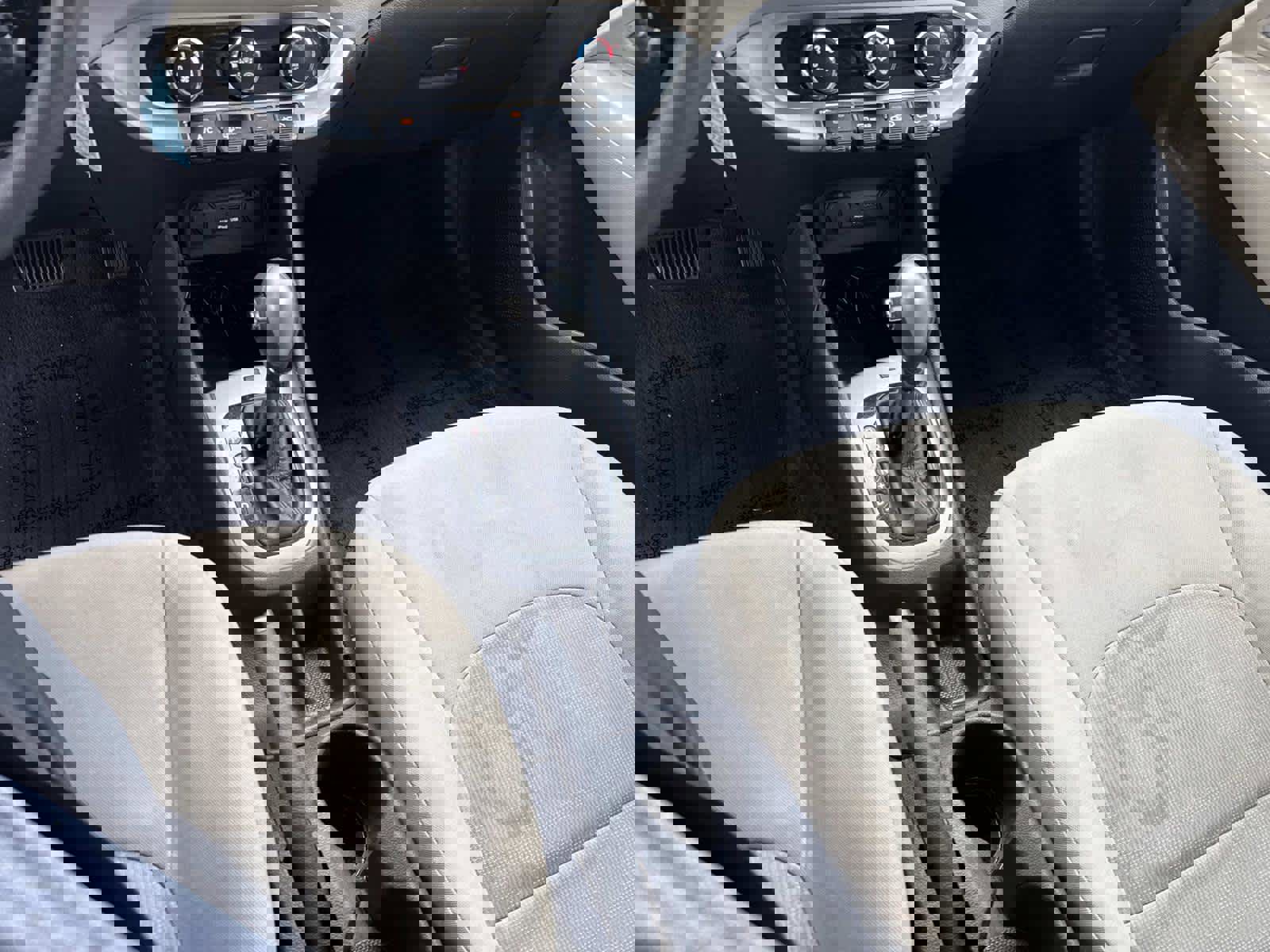 Used 2013 Kia Rio LX w/ PWR Pkg image 23