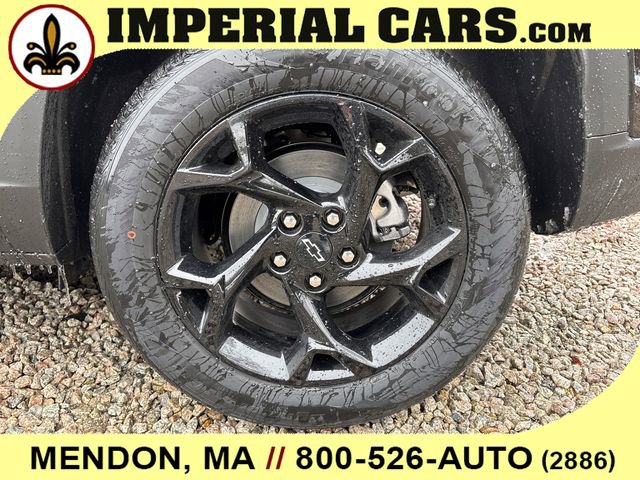 New 2026 Chevrolet Trax LT w/ Midnight Edition image 8