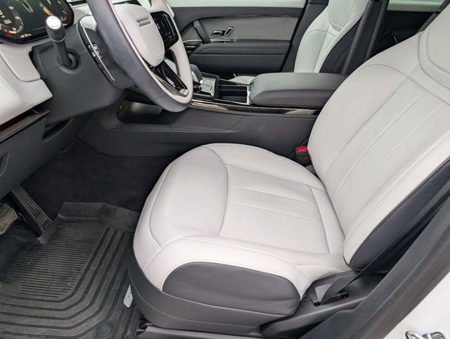 Used 2024 Land Rover Range Rover Sport Dynamic SE image 12