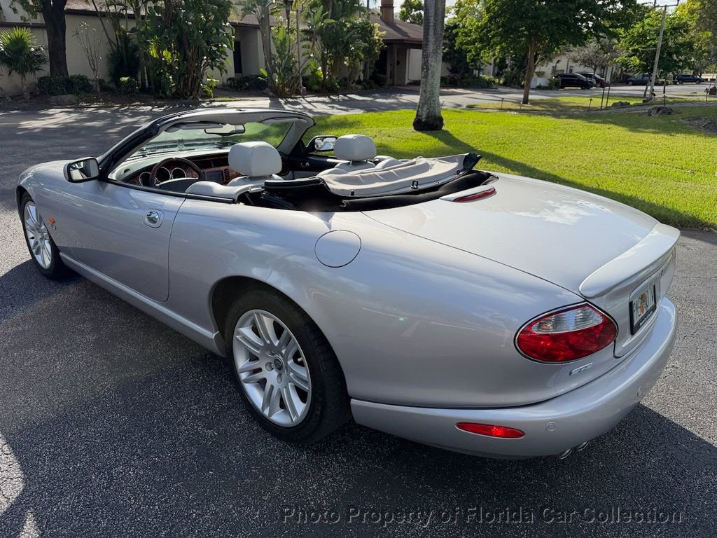 Used 2005 Jaguar XK8 Convertible image 27