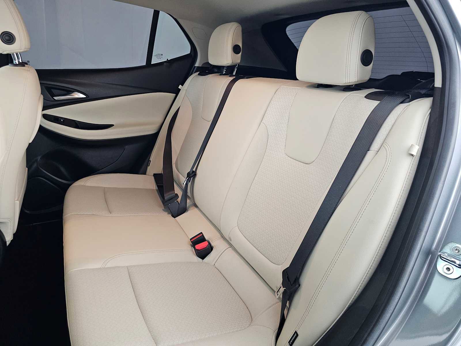 Used 2023 Buick Encore GX Preferred w/ Cold Weather Comfort Package image 17