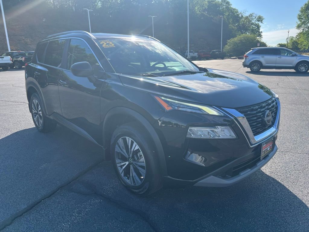 Used 2023 Nissan Rogue SV w/ SV Premium B Package AWD/4WD image 1