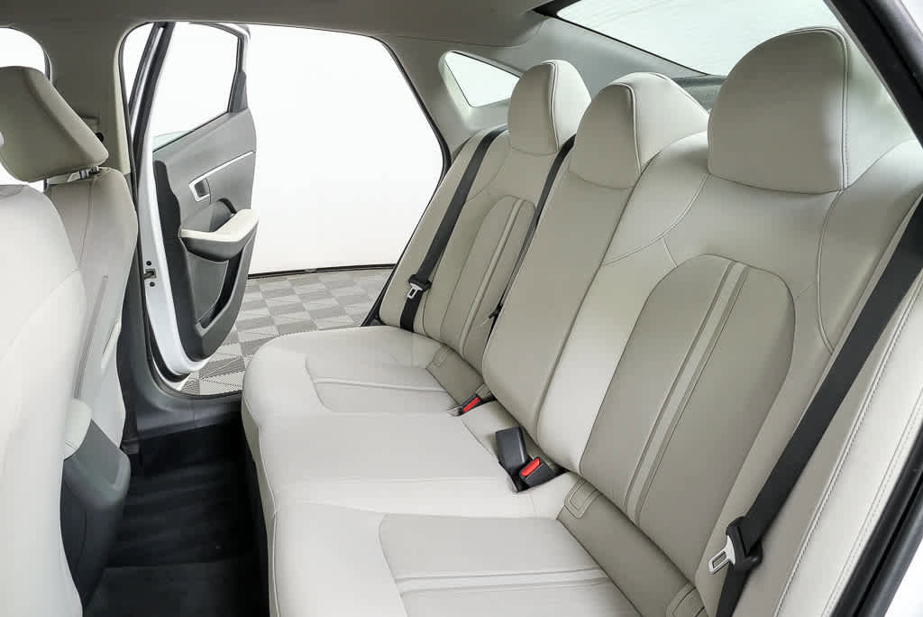 Used 2023 Hyundai Sonata SE FWD image 18