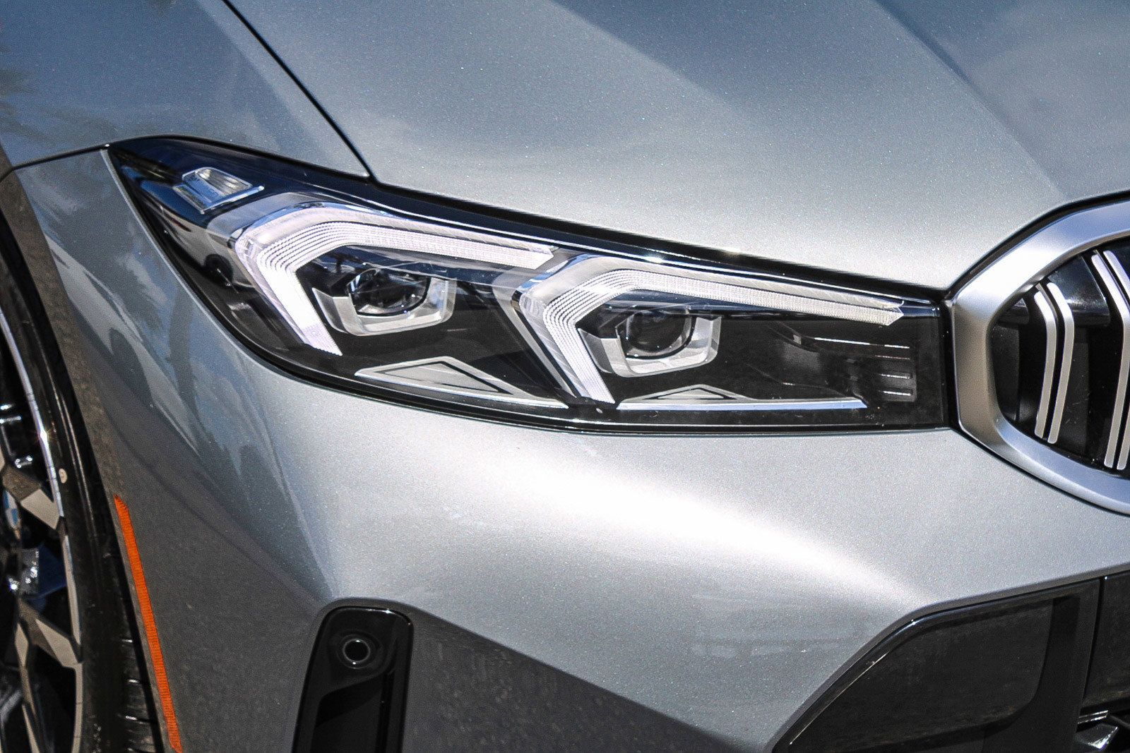 Used 2025 BMW 330i xDrive Sedan AWD/4WD image 8