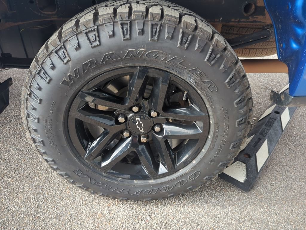 Used 2022 Chevrolet Silverado 1500 LT Trail Boss image 12