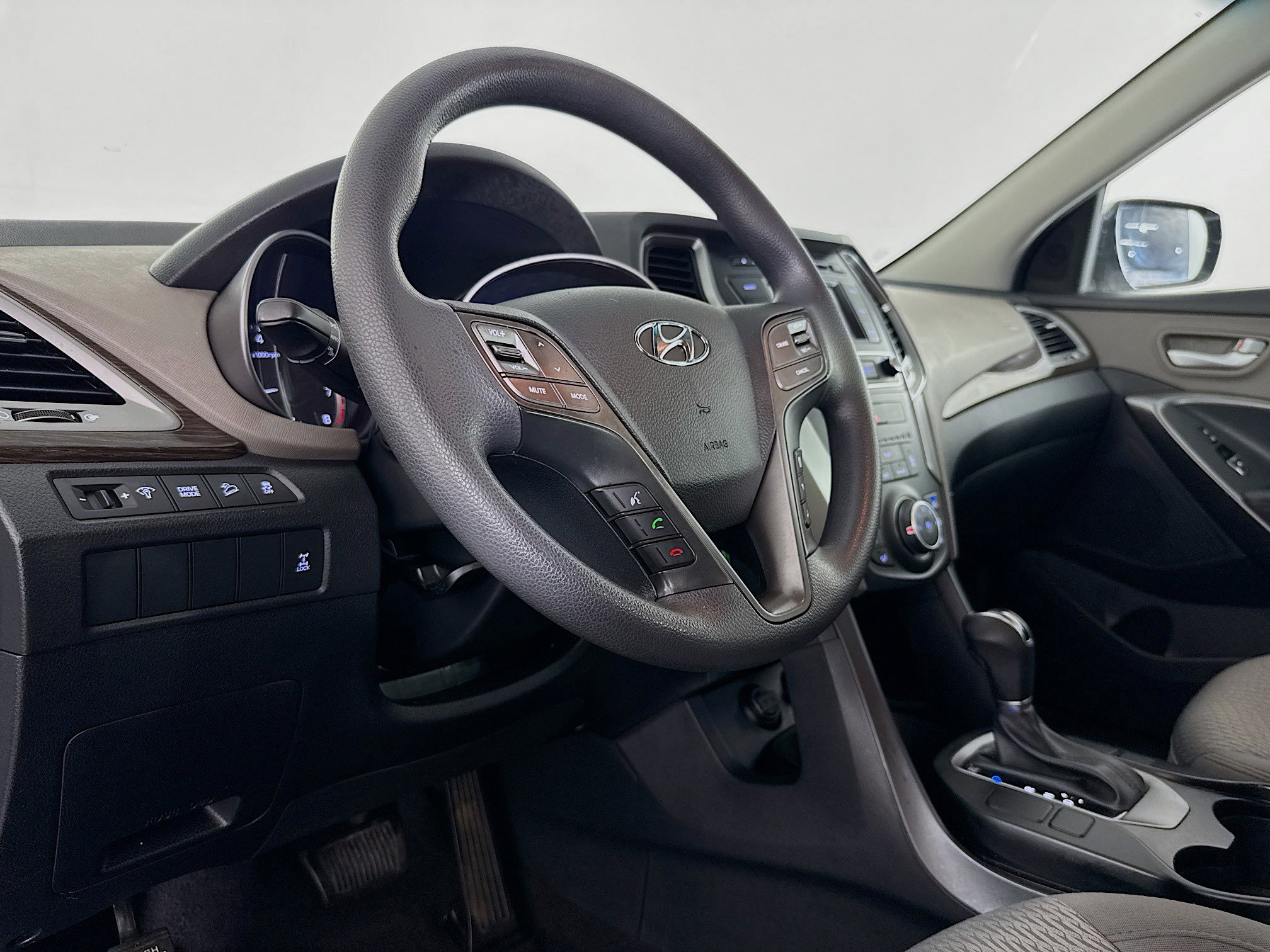 Used 2017 Hyundai Santa Fe Sport image 21