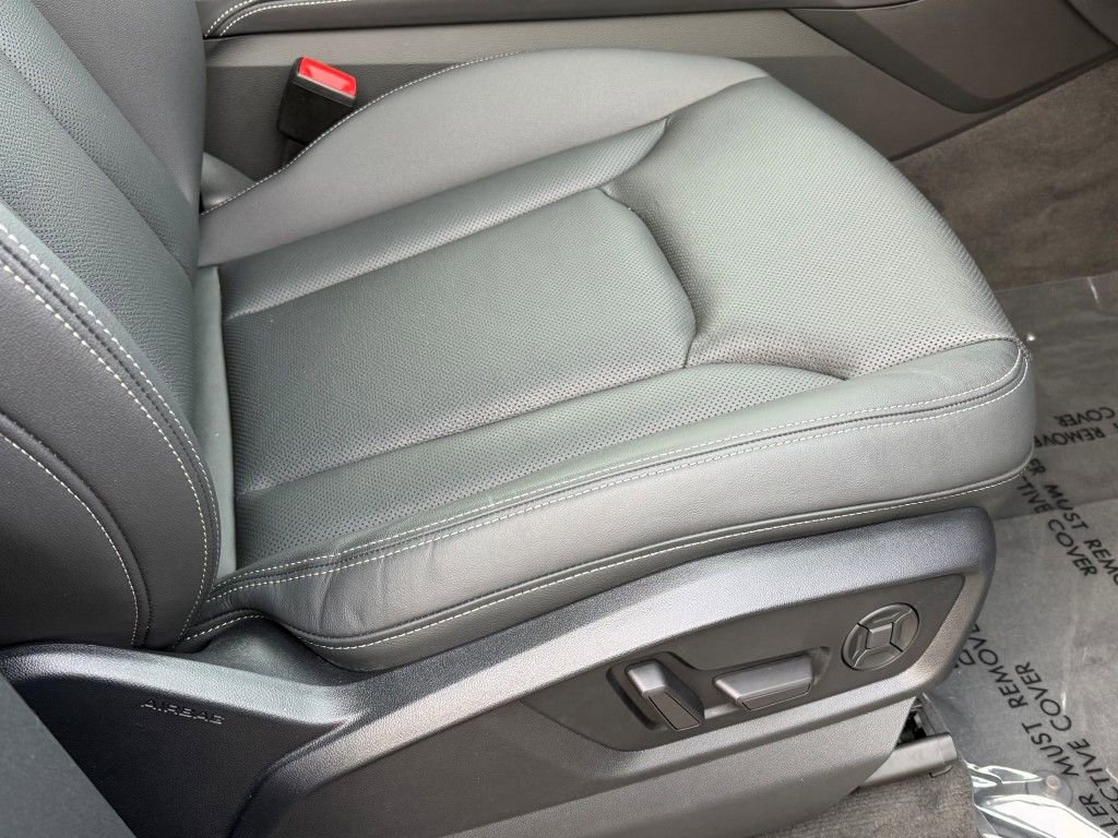 Certified 2023 Audi Q8 Premium Plus w/ Premium Plus Package image 15