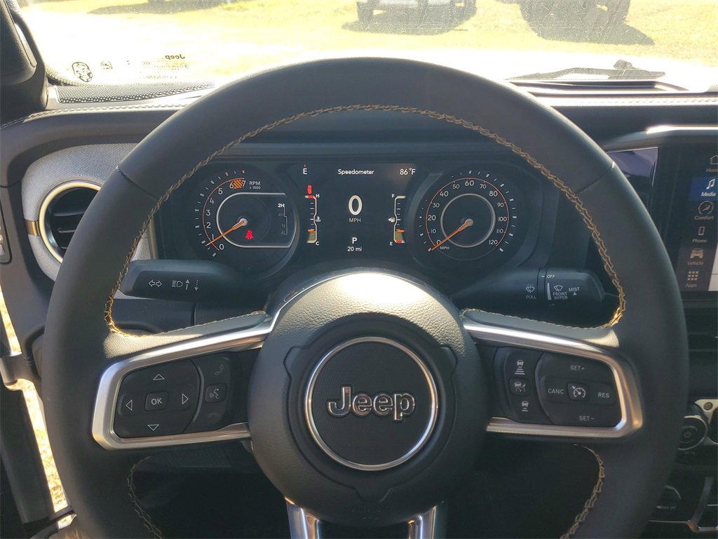Used 2024 Jeep Wrangler Sahara image 18