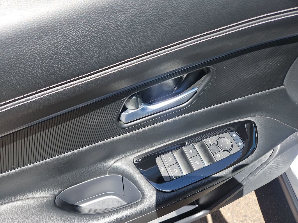Used 2025 Nissan Murano SV AWD/4WD image 11