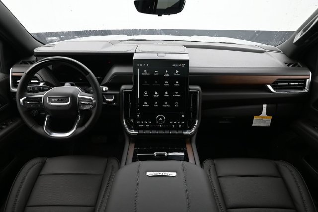 New 2027 GMC Yukon Denali w/ Denali Reserve Package AWD/4WD image 12