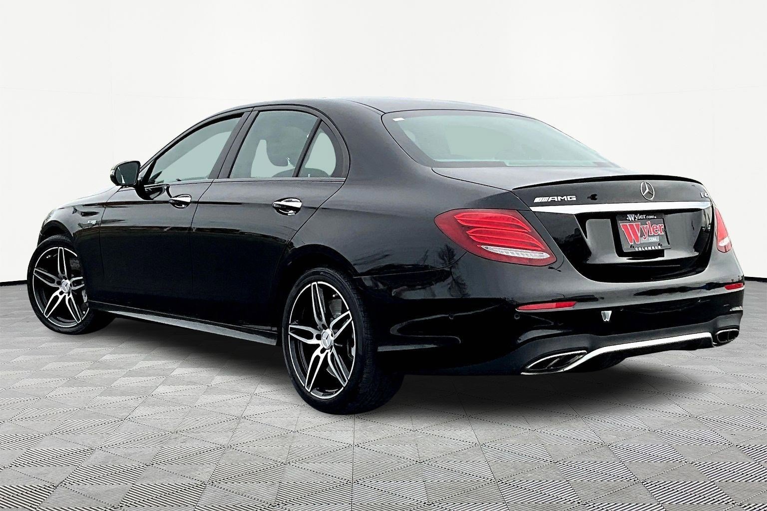 Used 2017 Mercedes-Benz E 43 AMG 4MATIC Sedan image 4