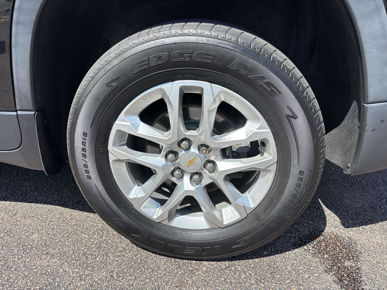 Used 2018 Chevrolet Traverse LS AWD/4WD image 6