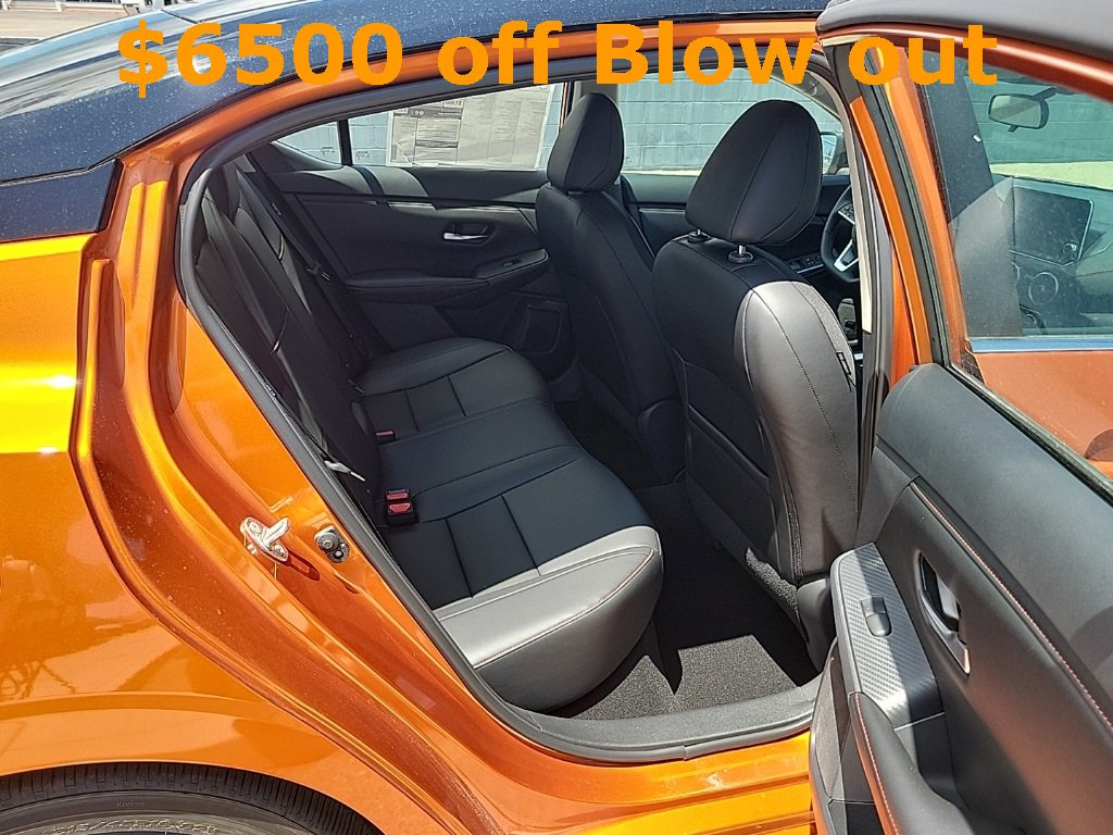 New 2024 Nissan Sentra SR w/ SR Premium Package image 15