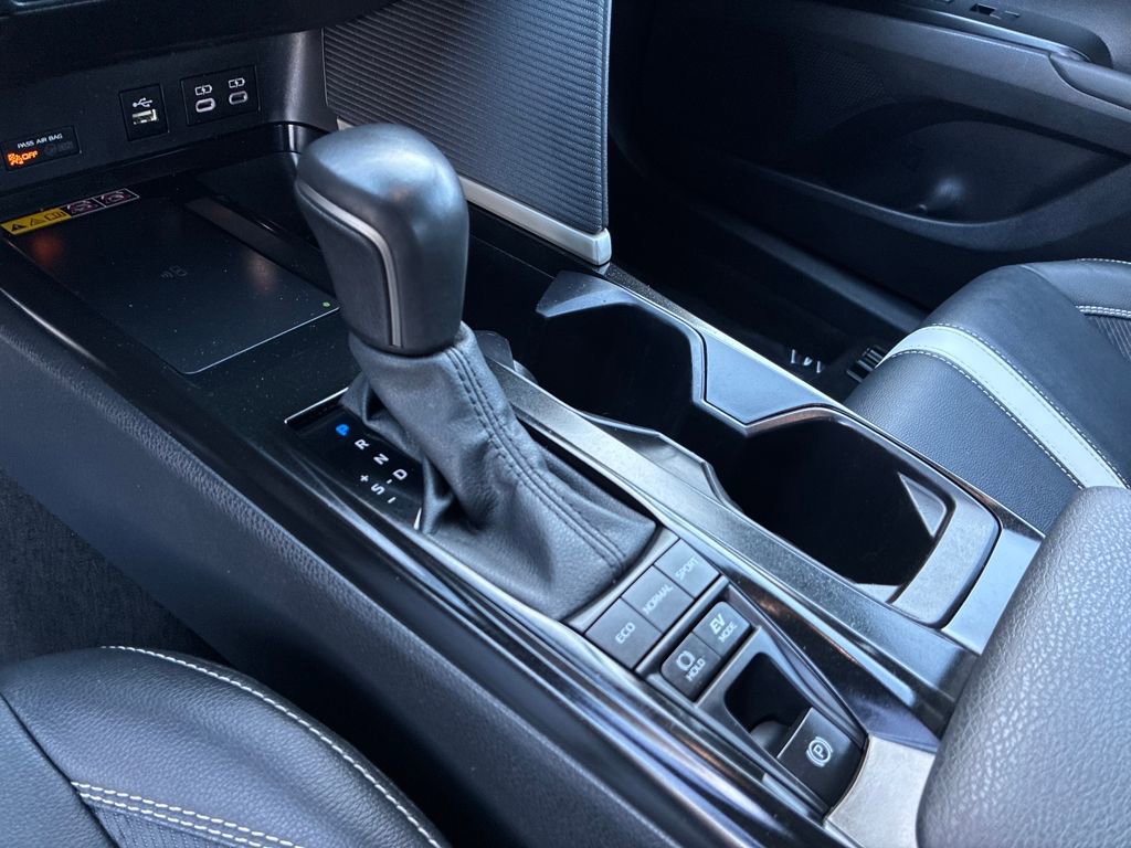 Used 2025 Toyota Camry SE image 23