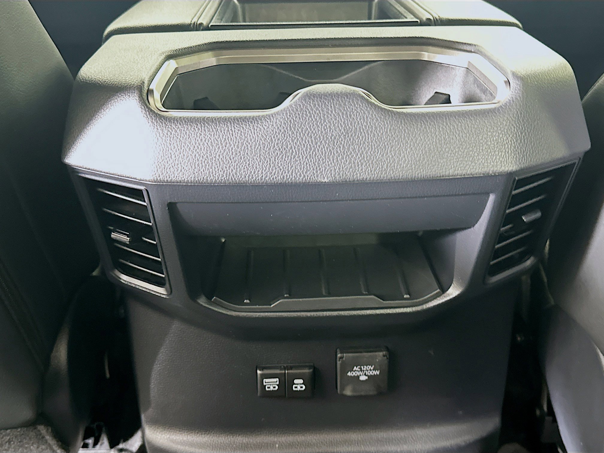 Used 2025 Toyota Tundra Limited image 29