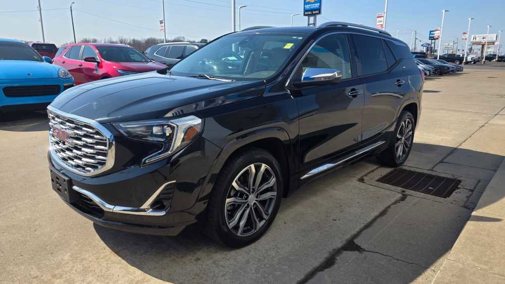 Used 2019 GMC Terrain Denali w/ Advanced Safety Package image 4