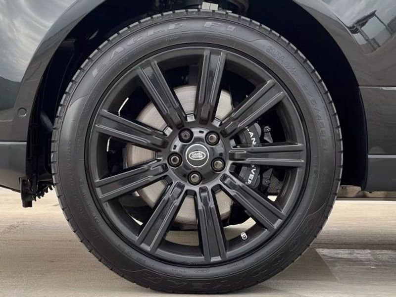 Used 2019 Land Rover Range Rover Long Wheelbase Supercharged image 64