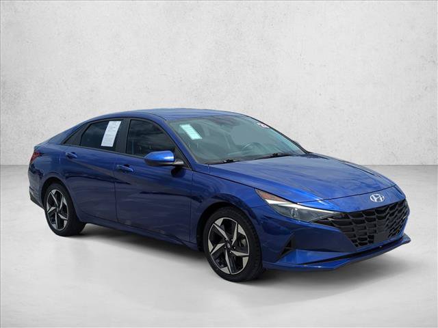 Used 2023 Hyundai Elantra SEL w/ Convenience Package FWD image 3
