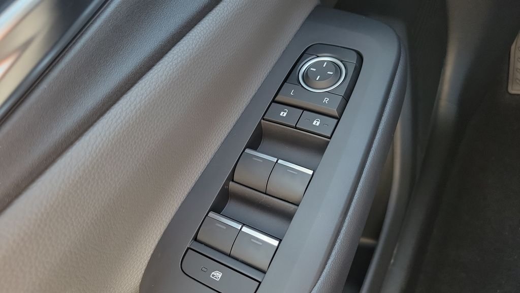 New 2026 Toyota Prius Limited FWD image 19