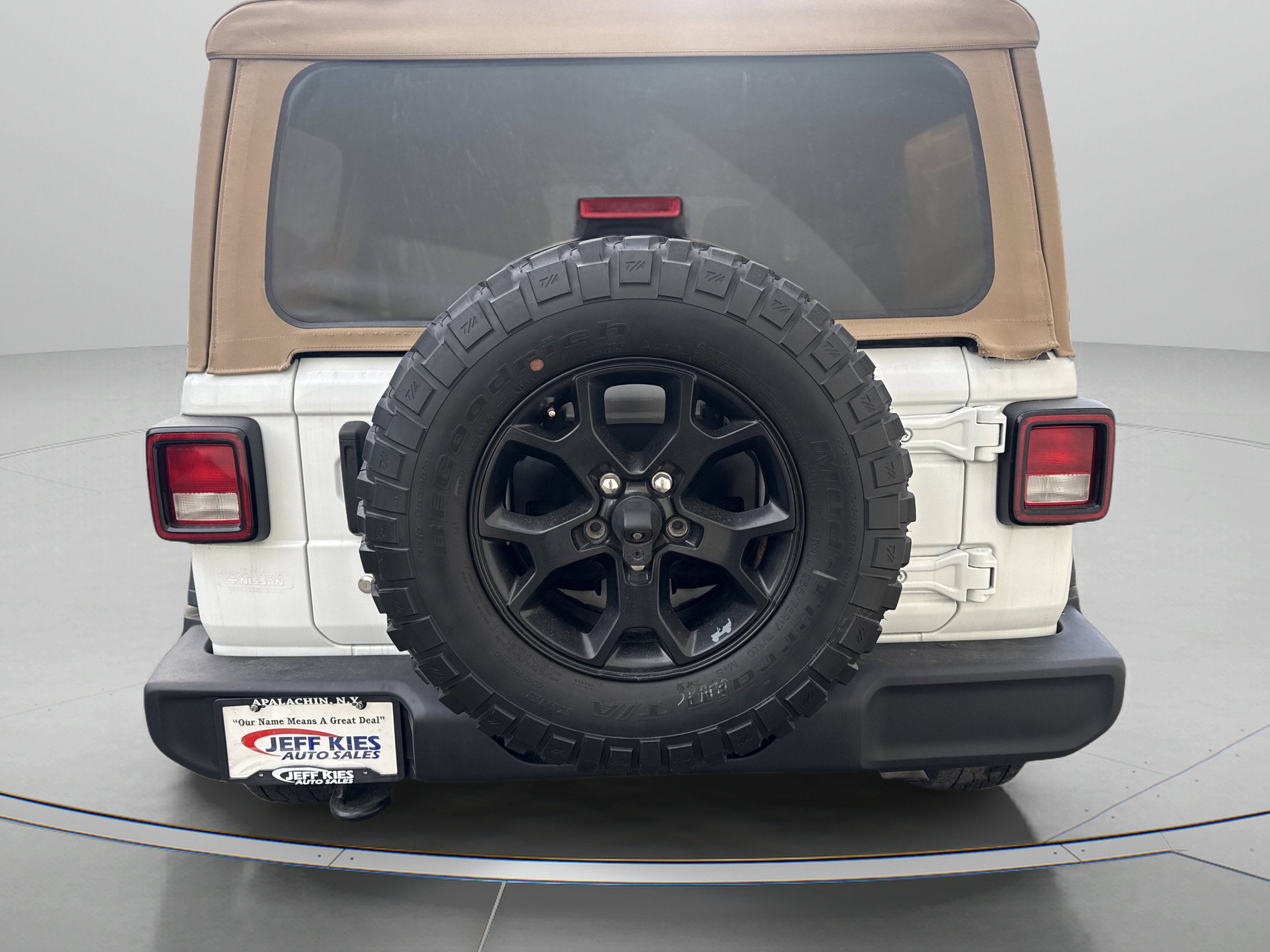 Used 2019 Jeep Wrangler Unlimited Sport S AWD/4WD image 6