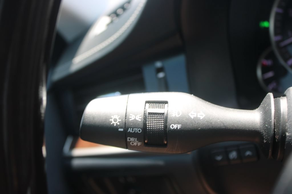 Used 2018 Lexus ES 350 w/ Luxury Package w/Wood Trim FWD image 36